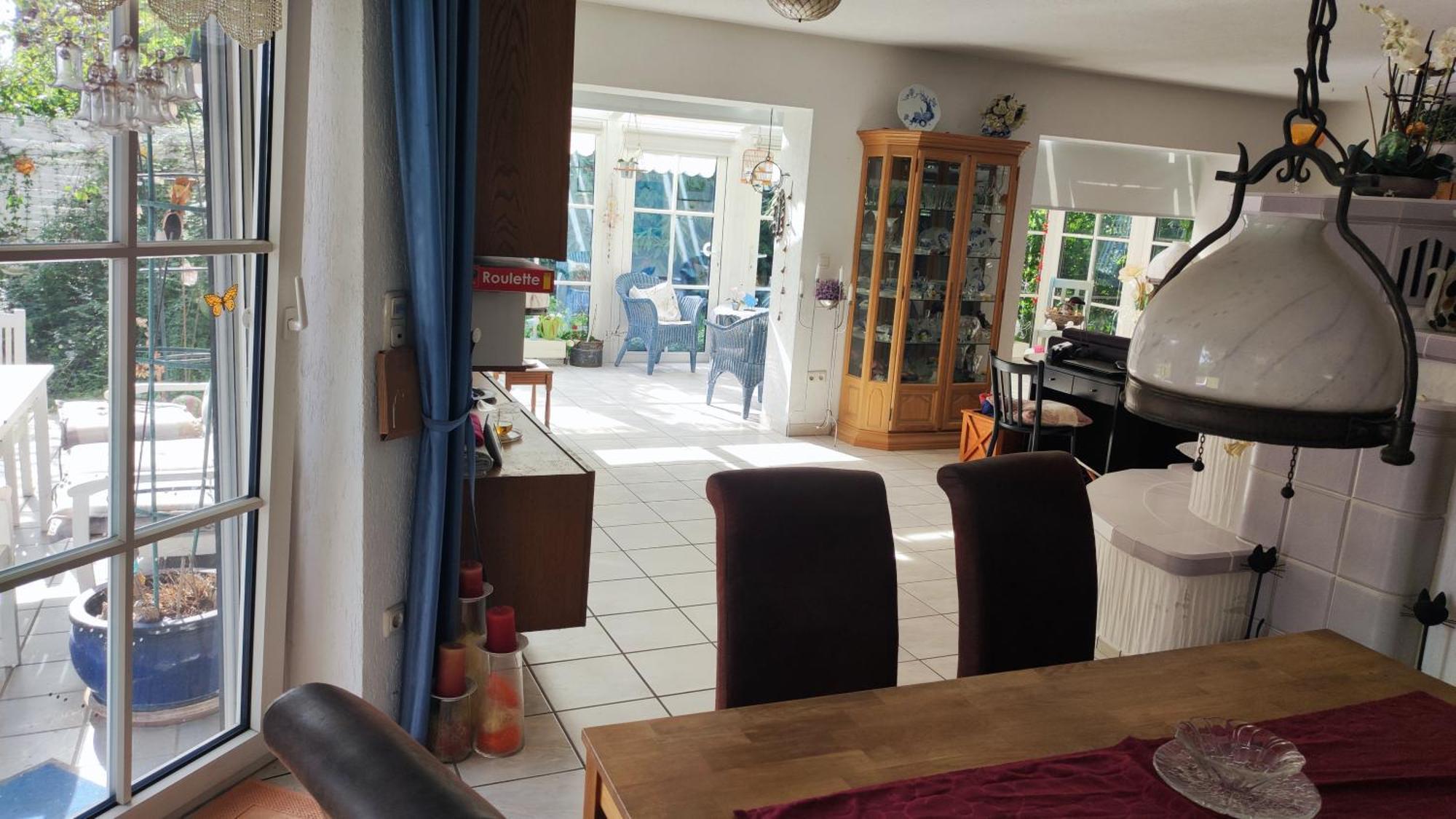 Ebert, Top-ausstattung Mit Garten, Terrasse & Wall-box Bei *